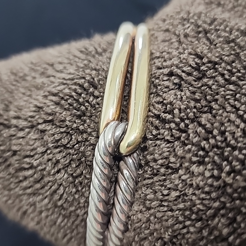 David Yurman bangle bracelet. - Picture 2 of 11
